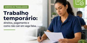 Mulher assinando documento sobre direitos do trabalhador